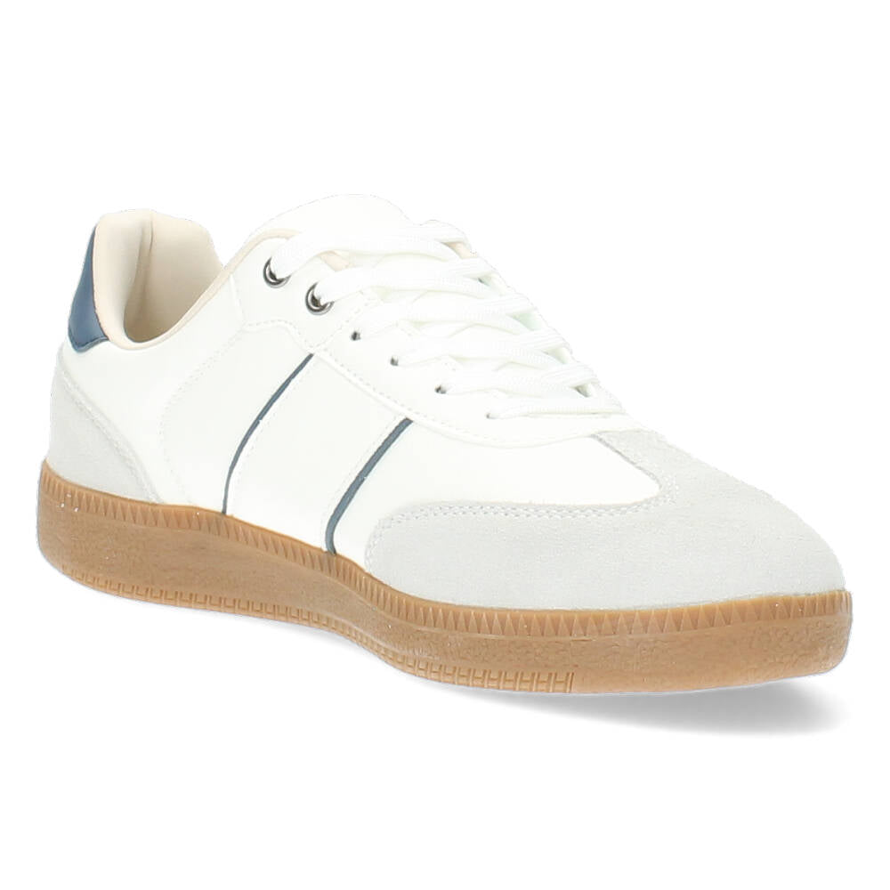 Witte sneakers