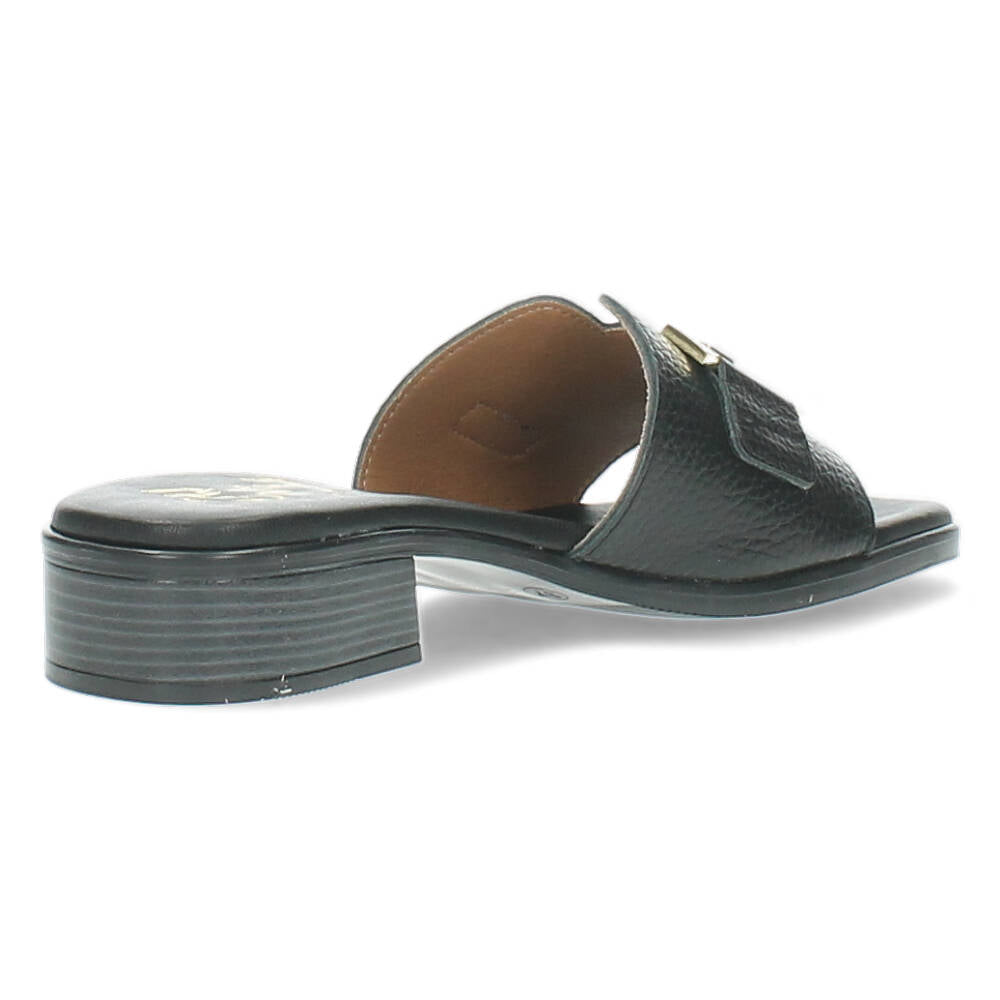 Zwarte slippers