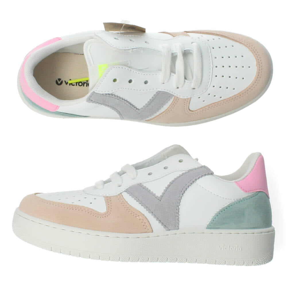 Witte sneakers