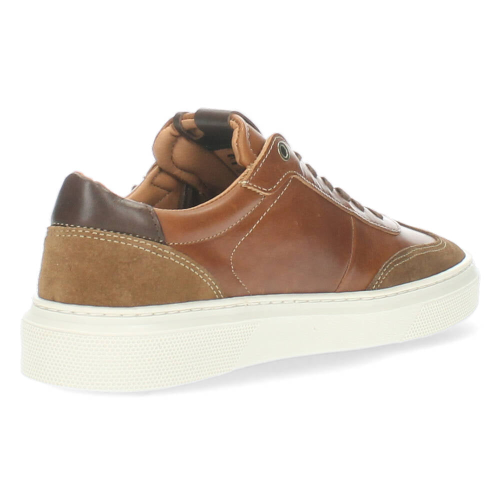 Cognac sneakers