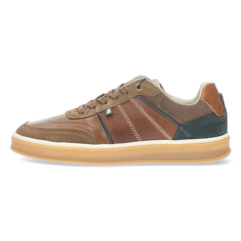 Cognac sneakers