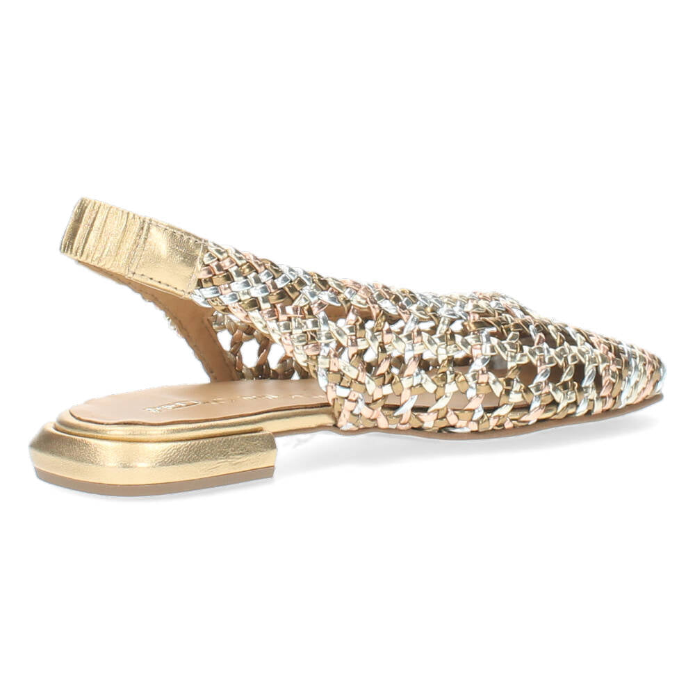Metallic slingbacks