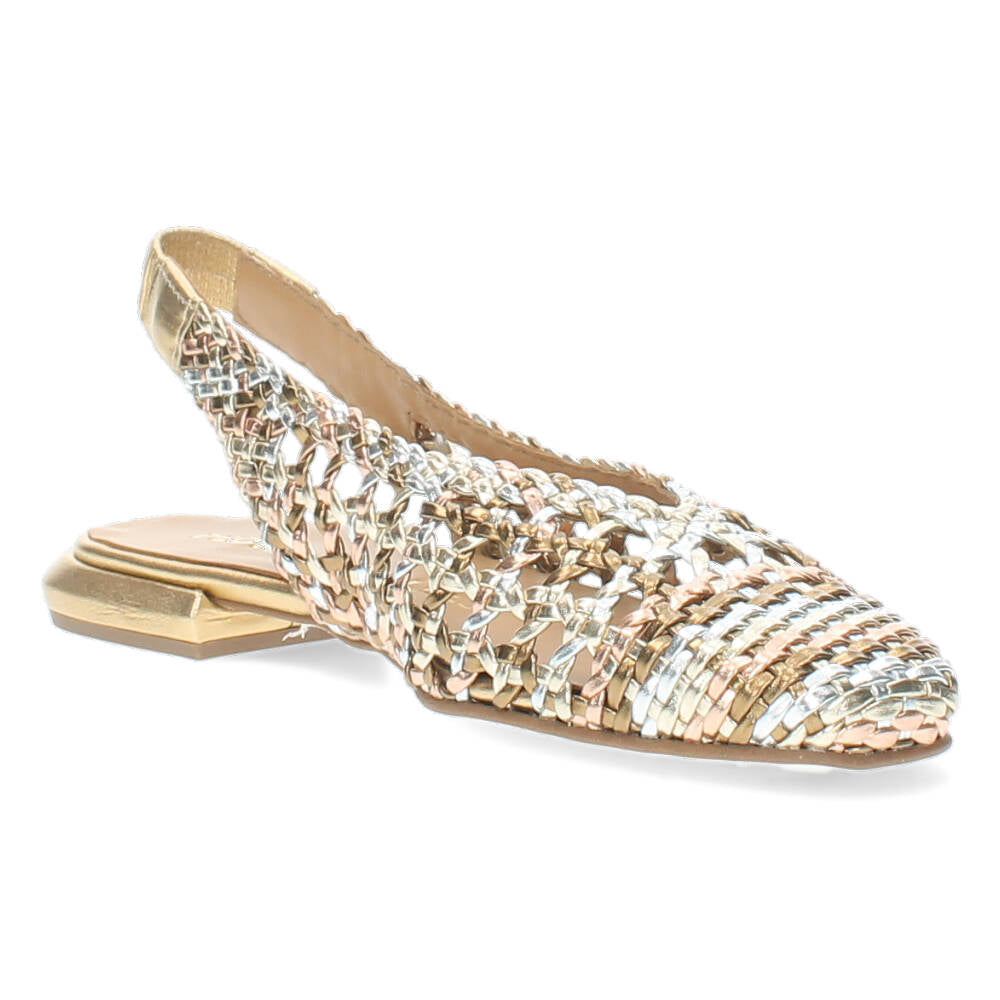 Metallic slingbacks