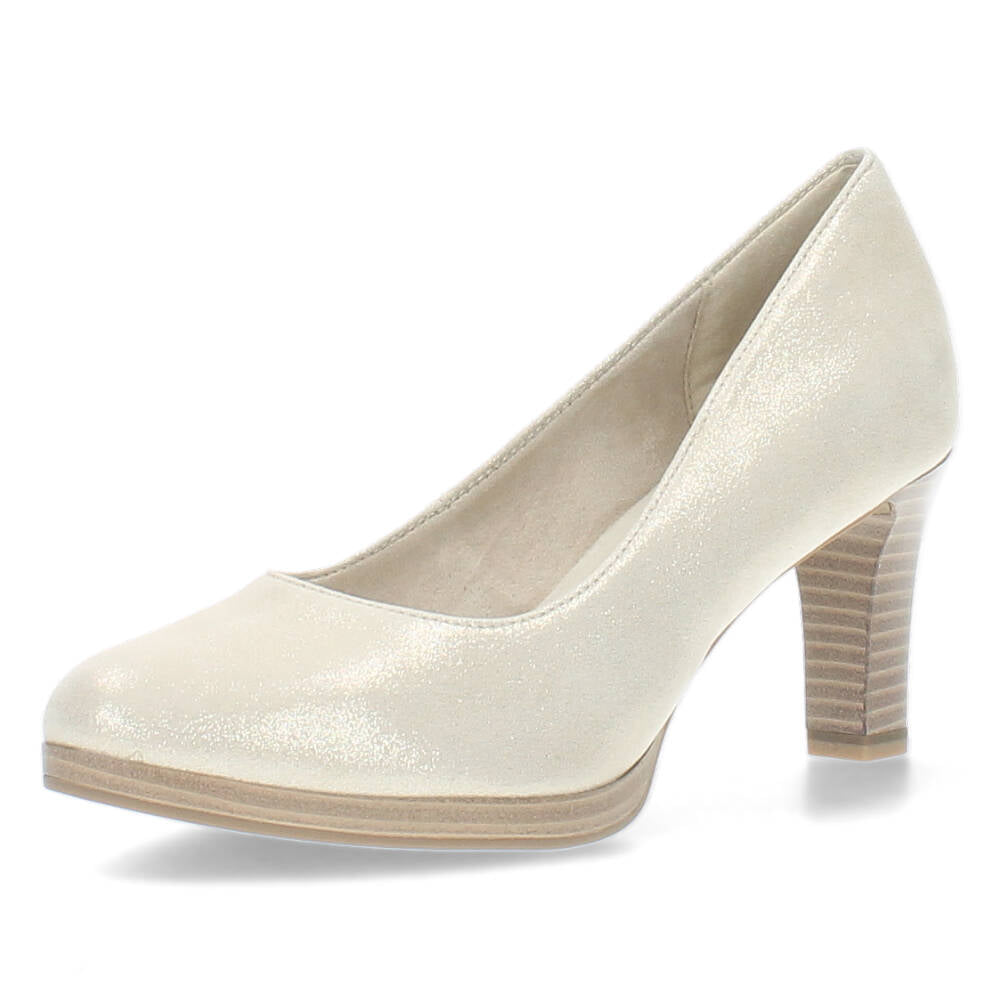 Champagne pumps