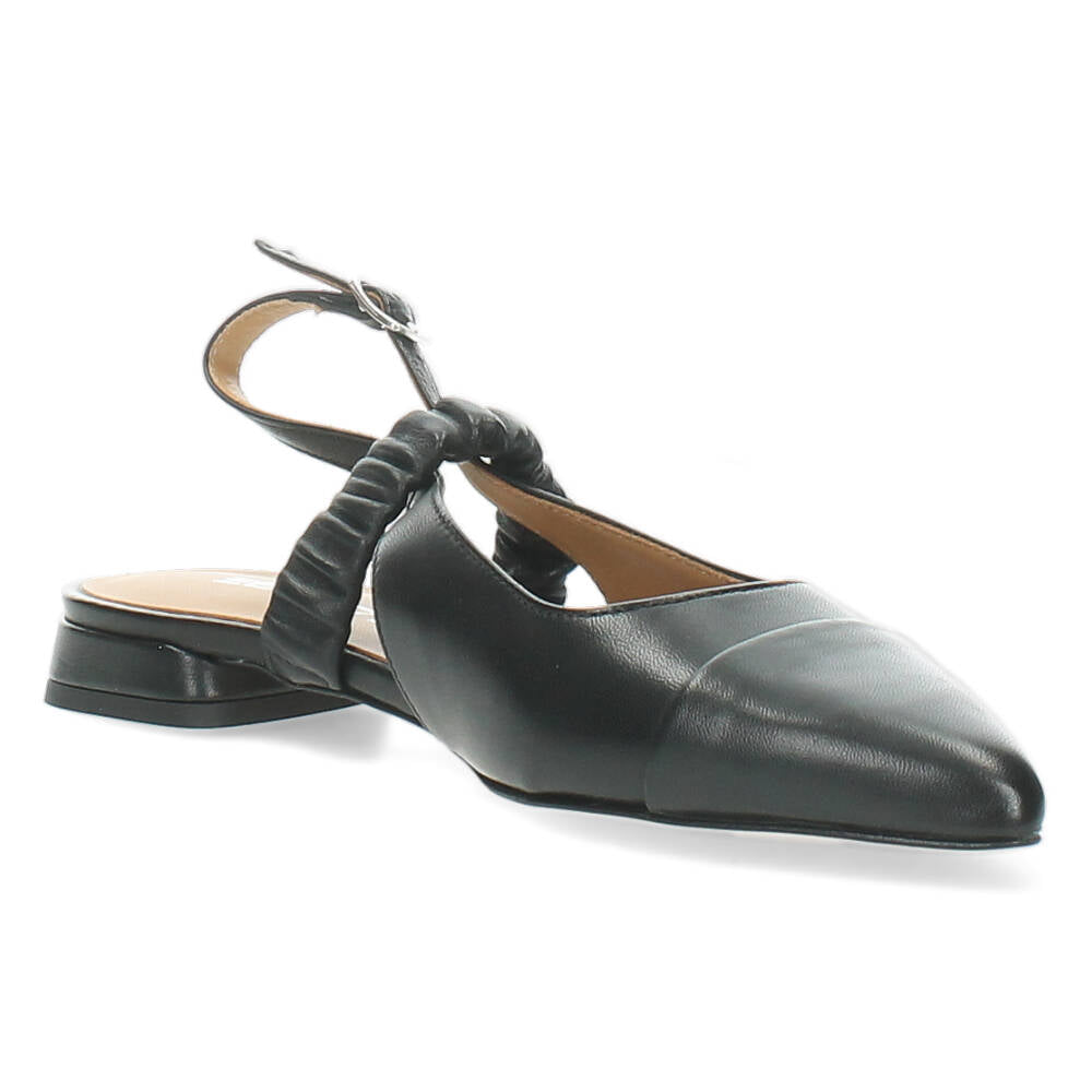 Zwarte slingbacks