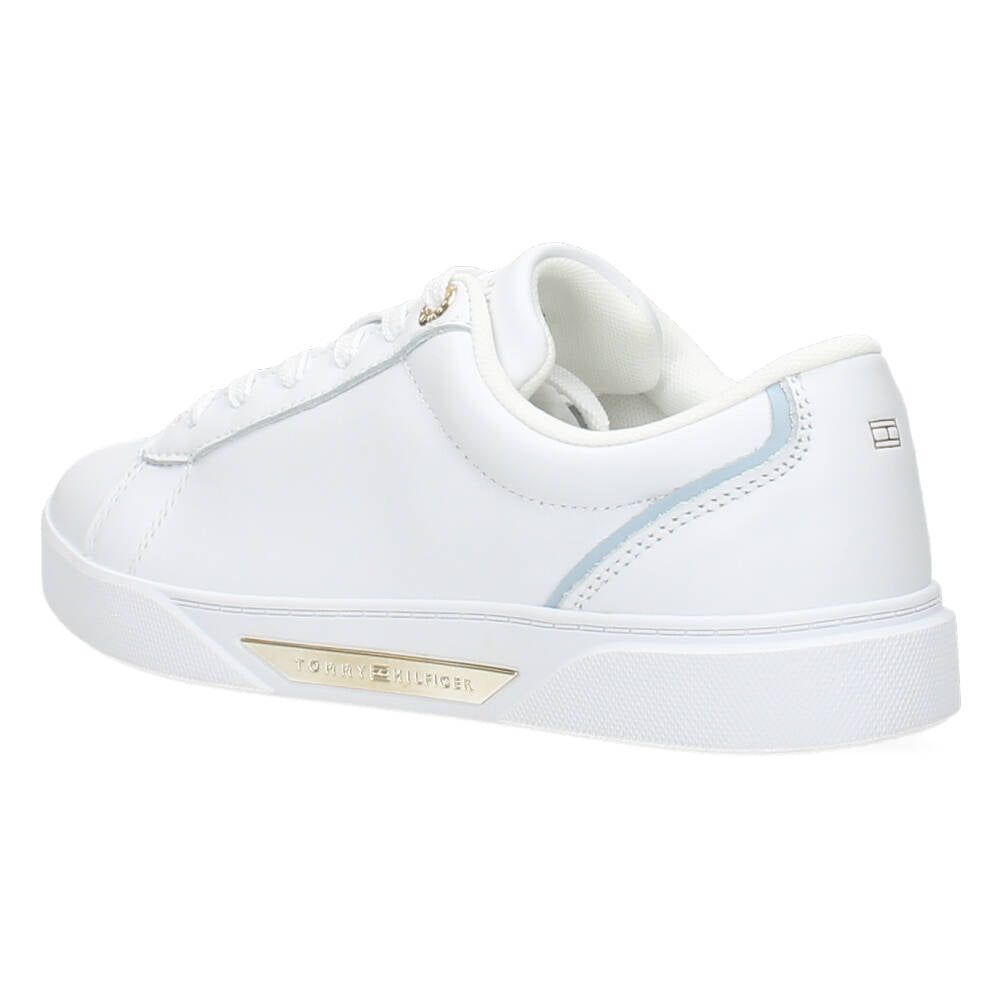 Witte sneakers