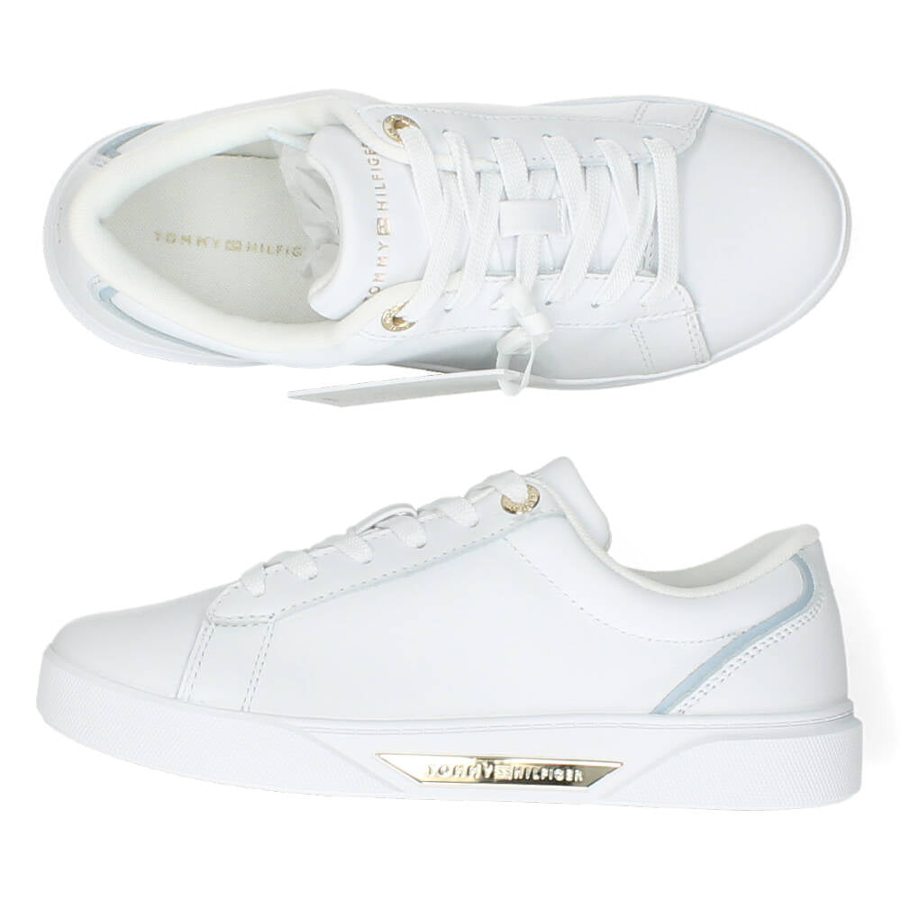 Witte sneakers