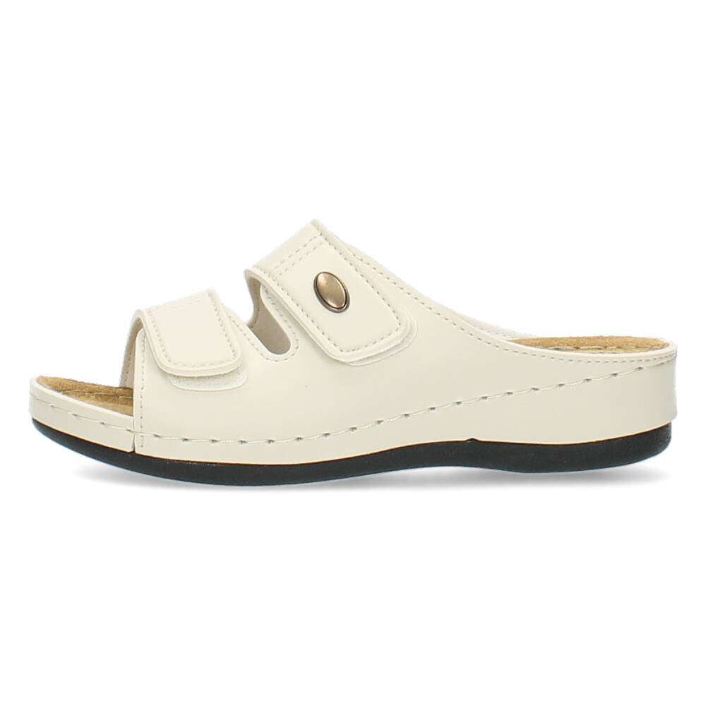 Beige slippers