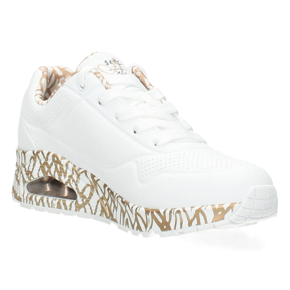 Witte sneakers