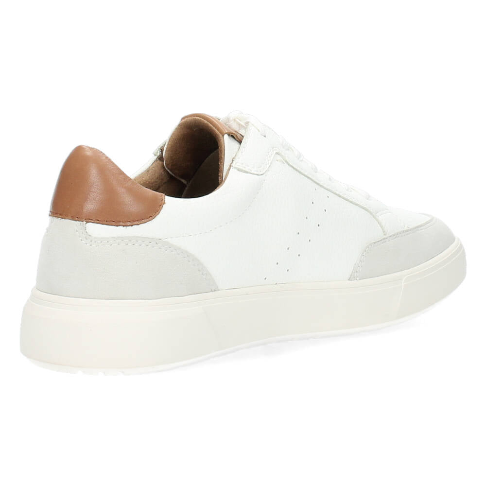 Witte sneakers