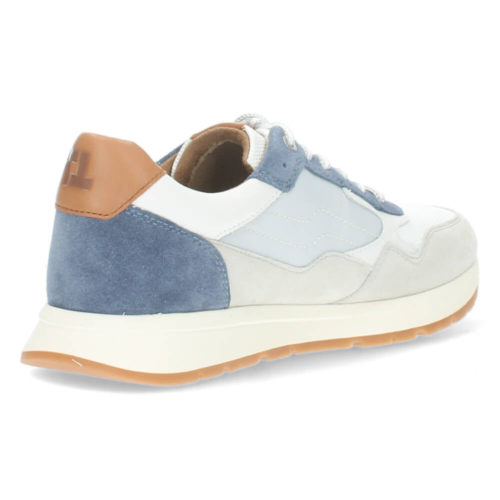 Witte sneakers