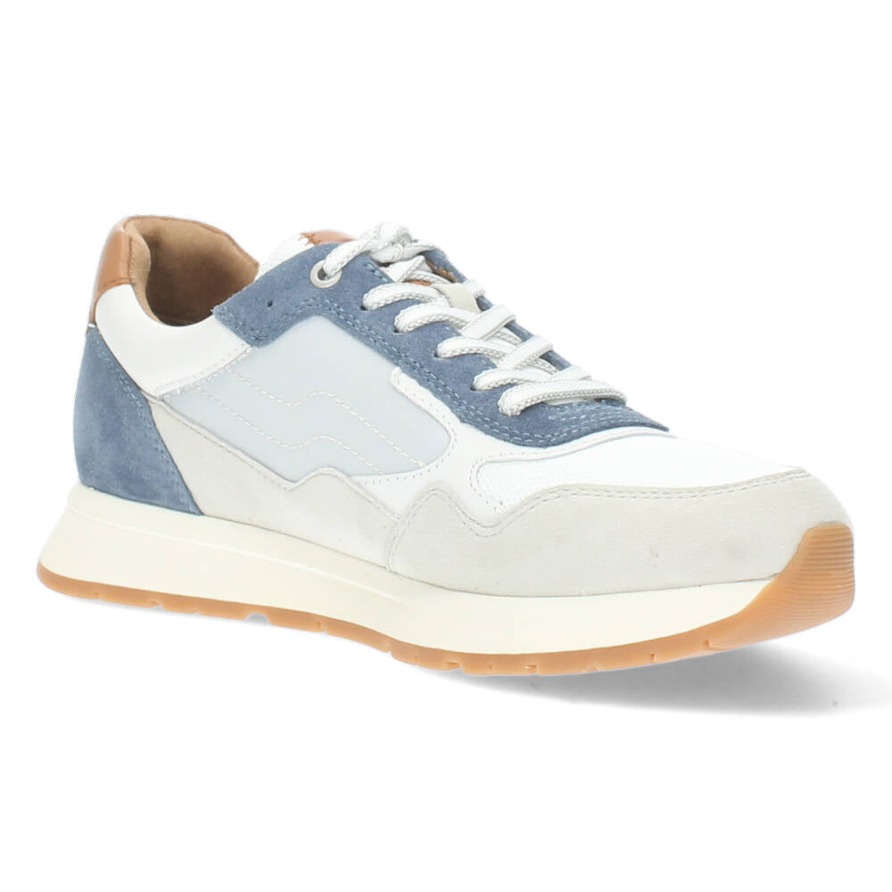 Witte sneakers