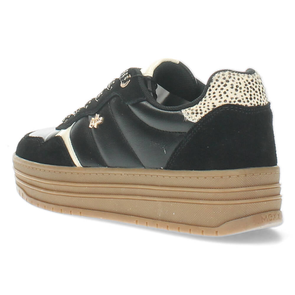 Zwarte sneakers