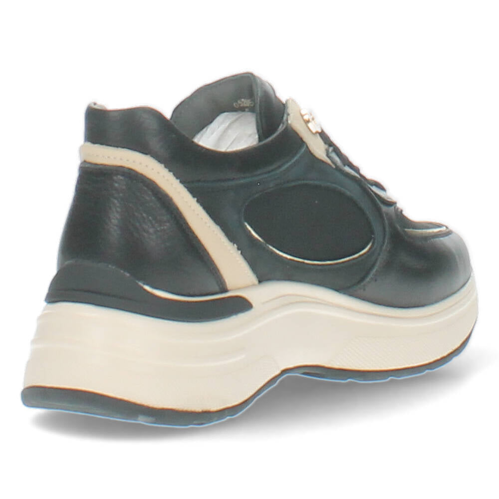 Zwarte sneakers
