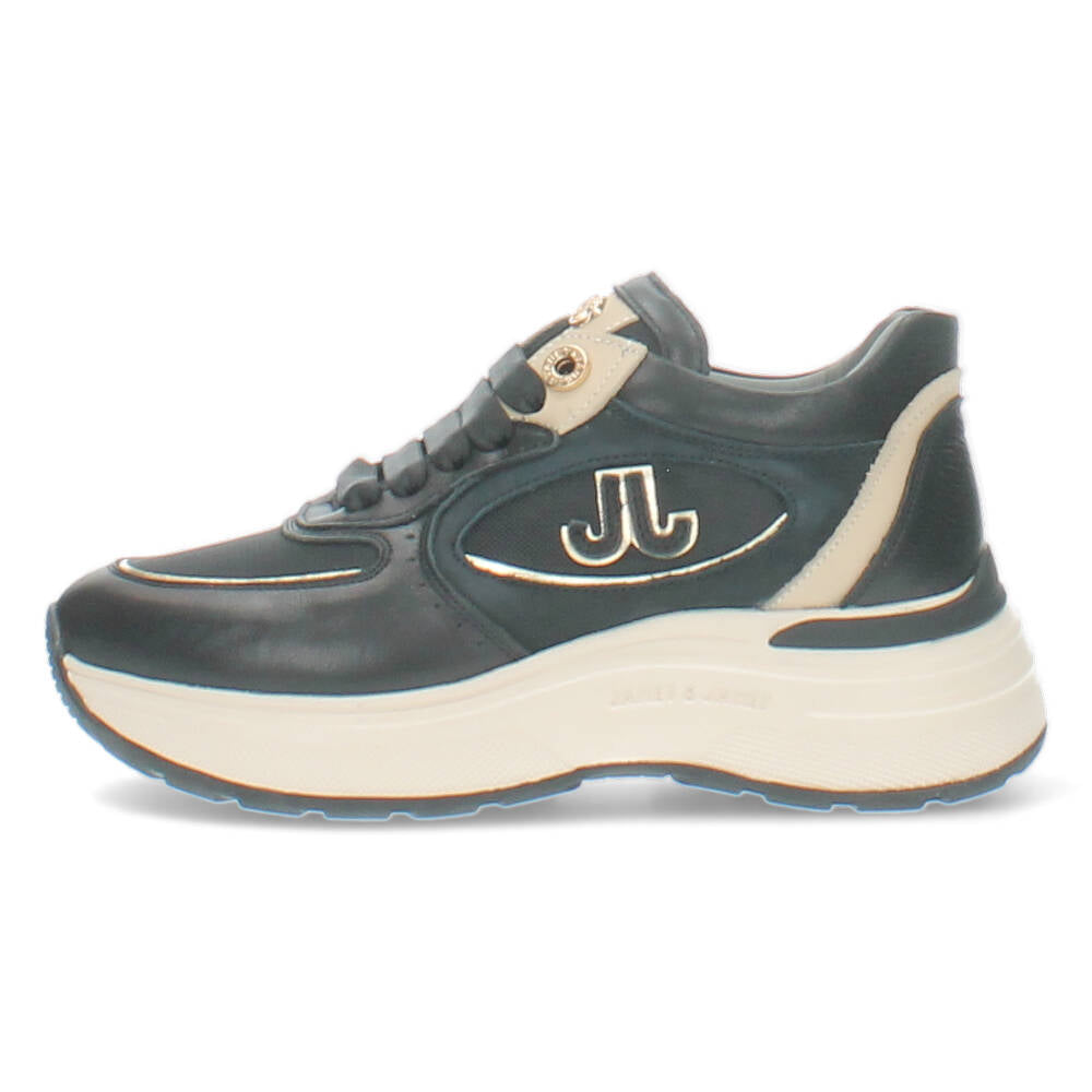 Zwarte sneakers