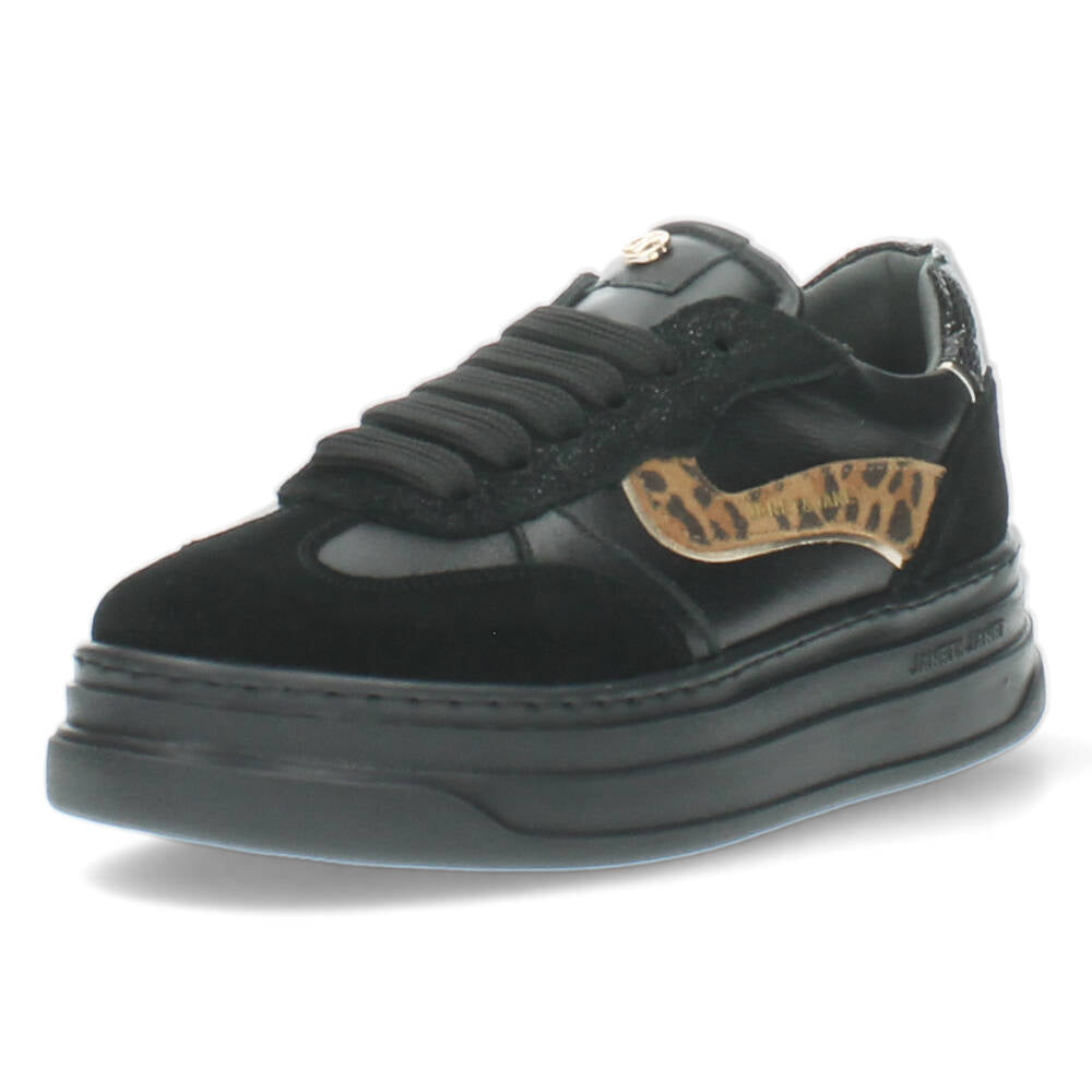 Zwarte sneakers