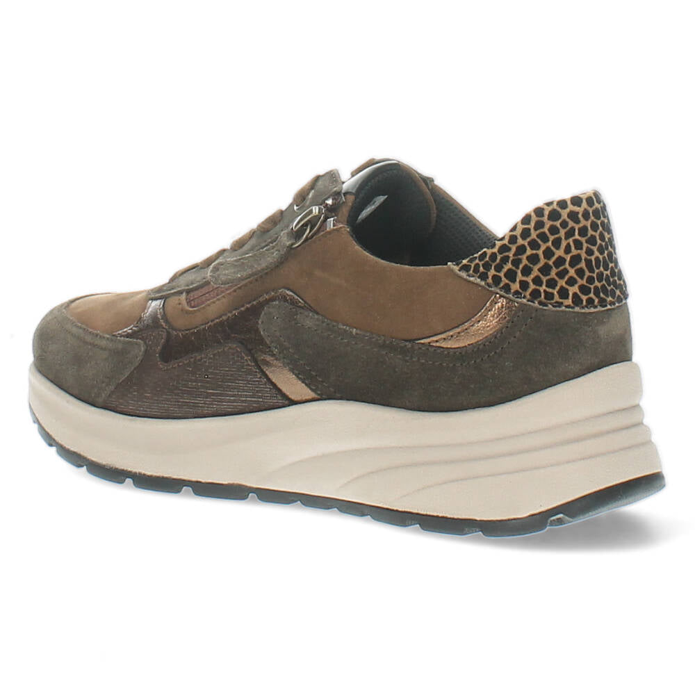 Bruine sneakers