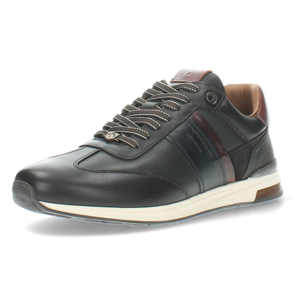 Donkerbruine sneaker