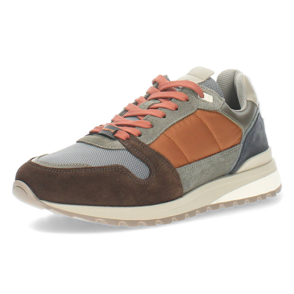 Bruine sneakers