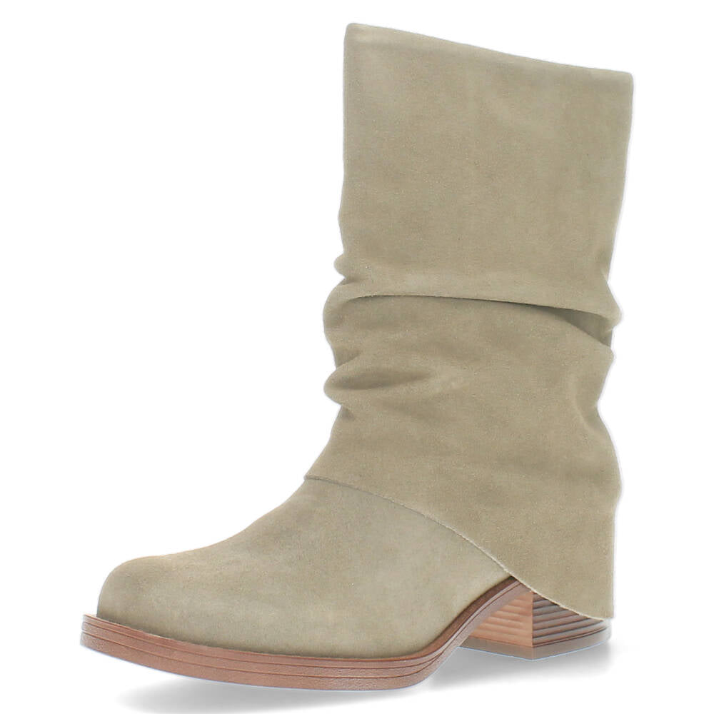 Camel/Beige boots