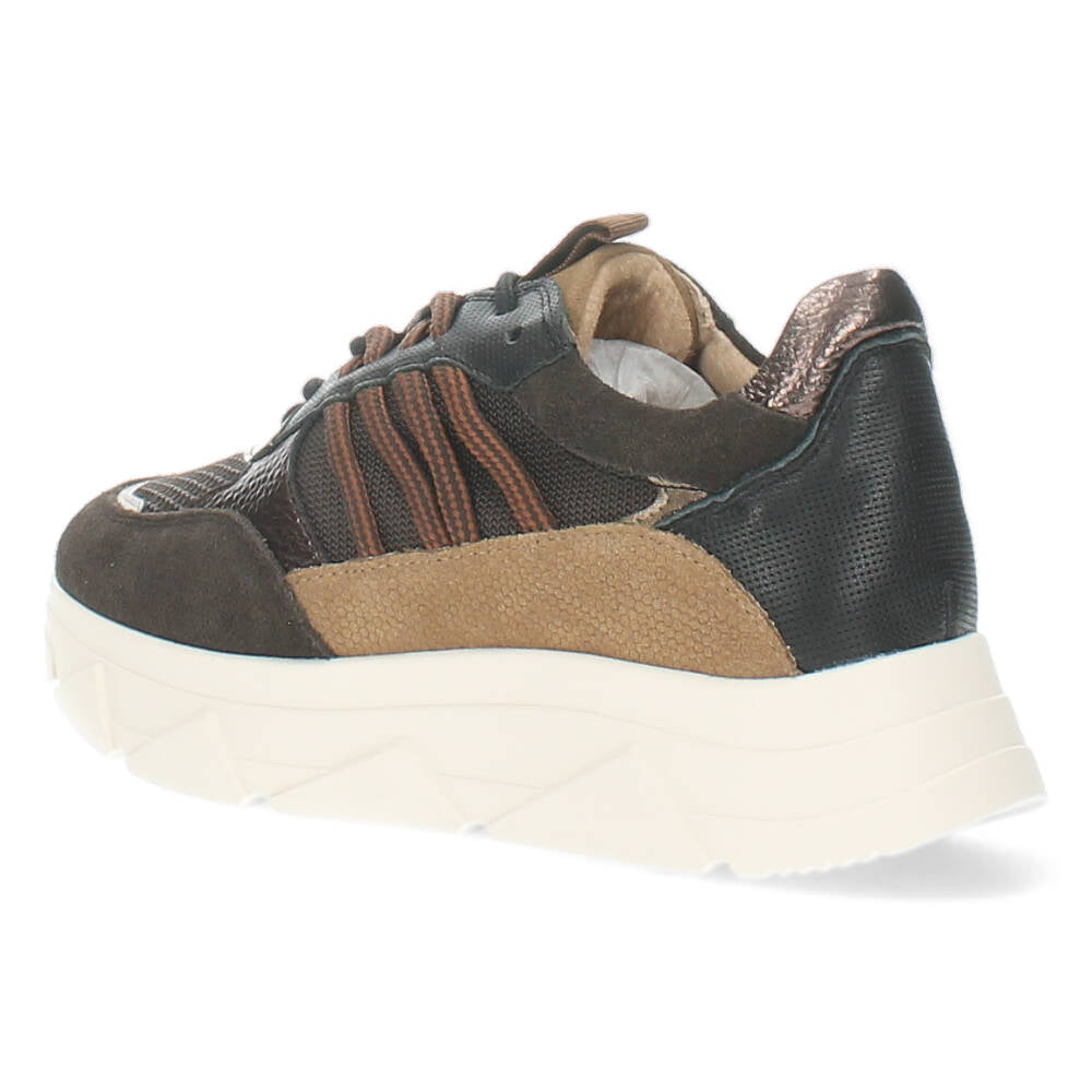 Bruine sneakers