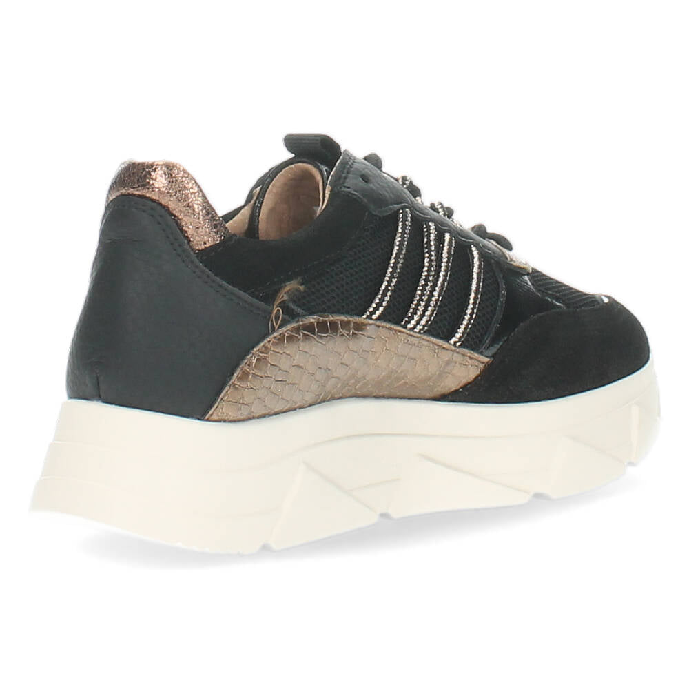 Zwarte sneakers