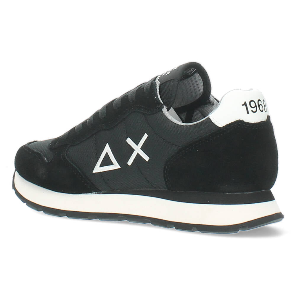 Zwarte sneakers