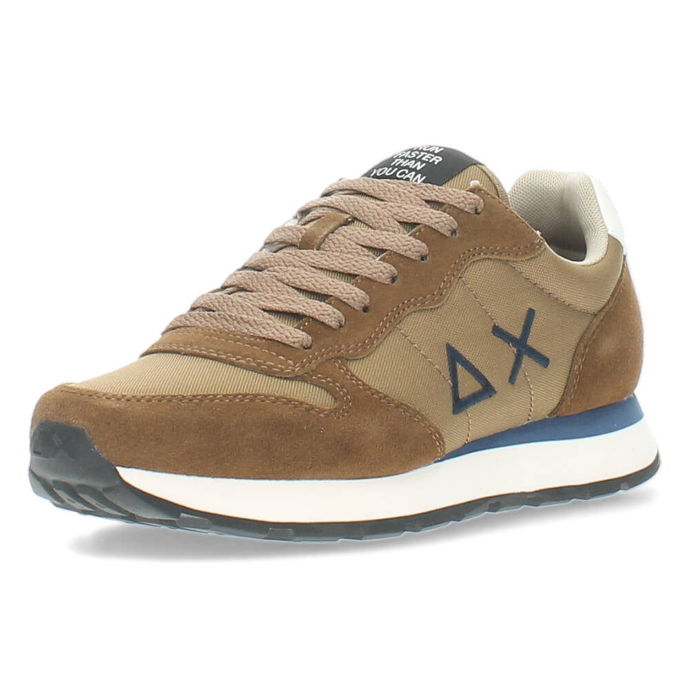 Bruine sneakers