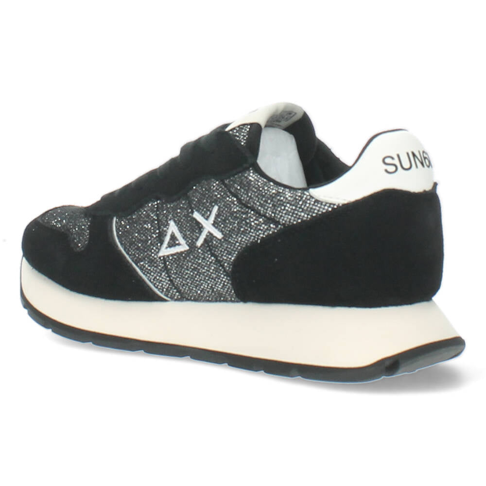 Zwarte sneakers
