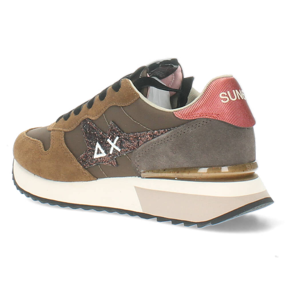 Bruine sneakers