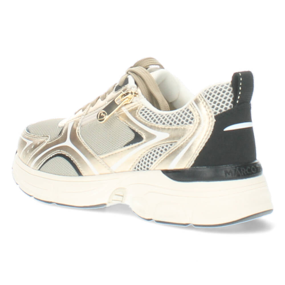 Gouden sneakers