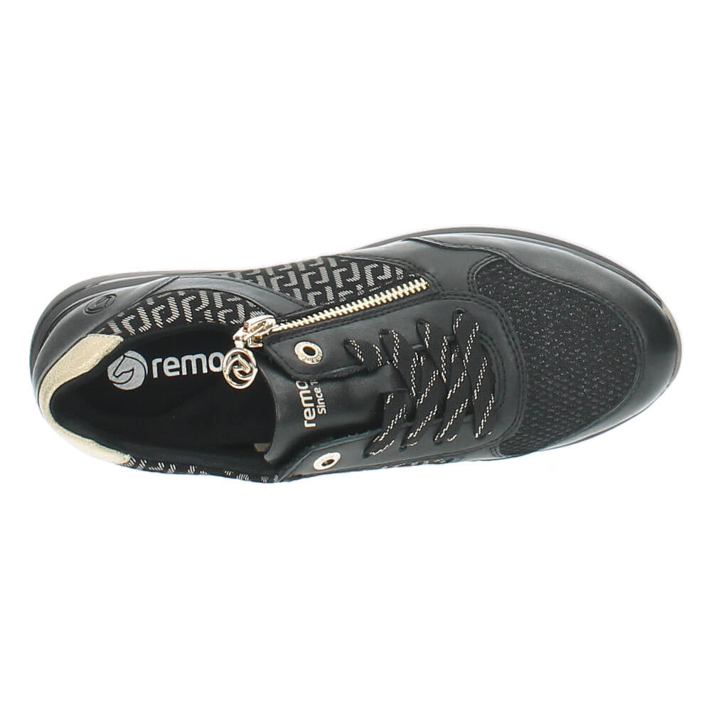 Zwarte sneakers
