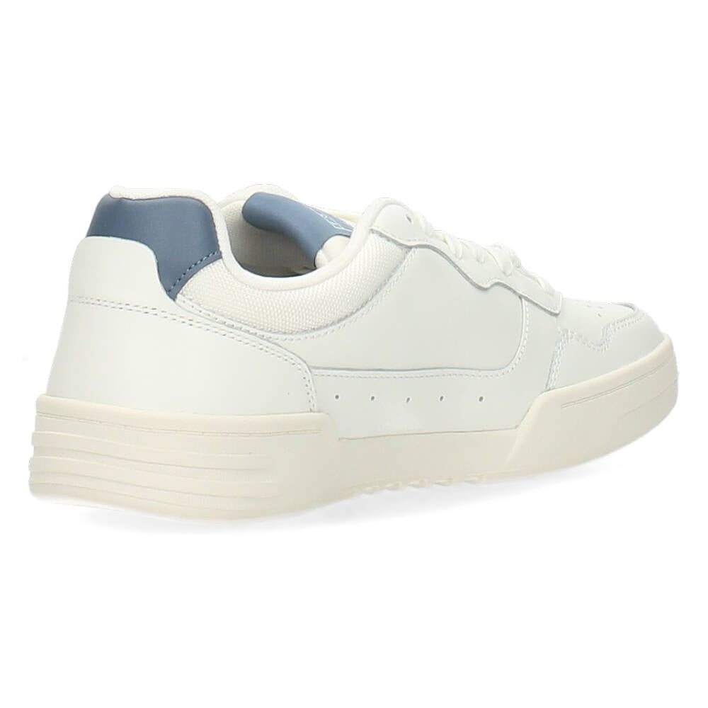 Witte sneakers