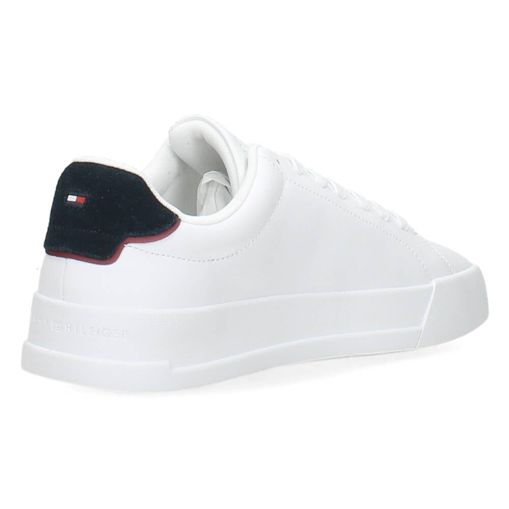 Witte sneakers