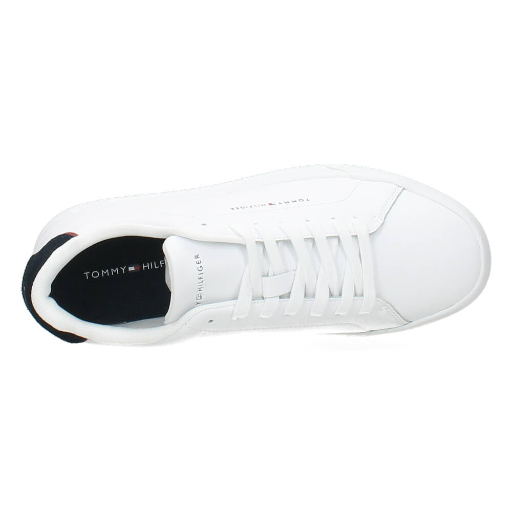 Witte sneakers