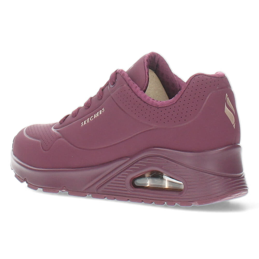 Paarse sneakers