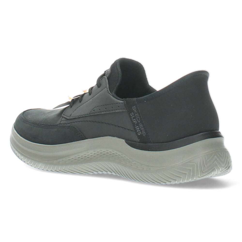 Zwarte sneakers