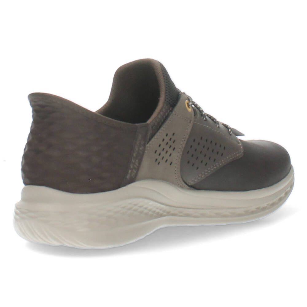 Bruine sneakers