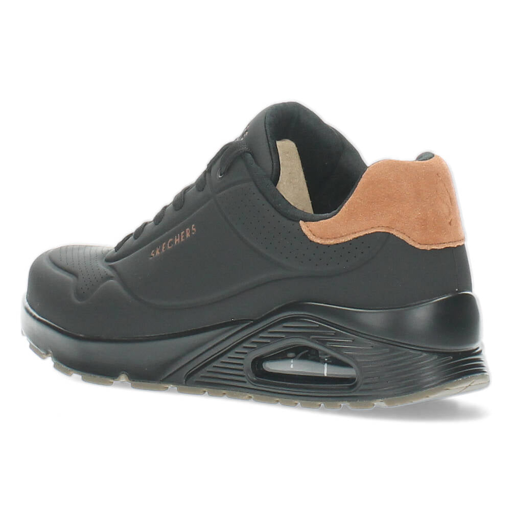 Zwarte sneakers