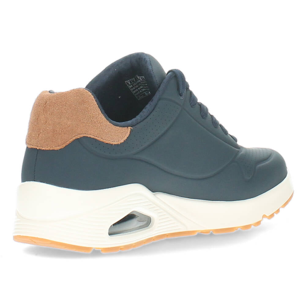 Blauwe sneakers