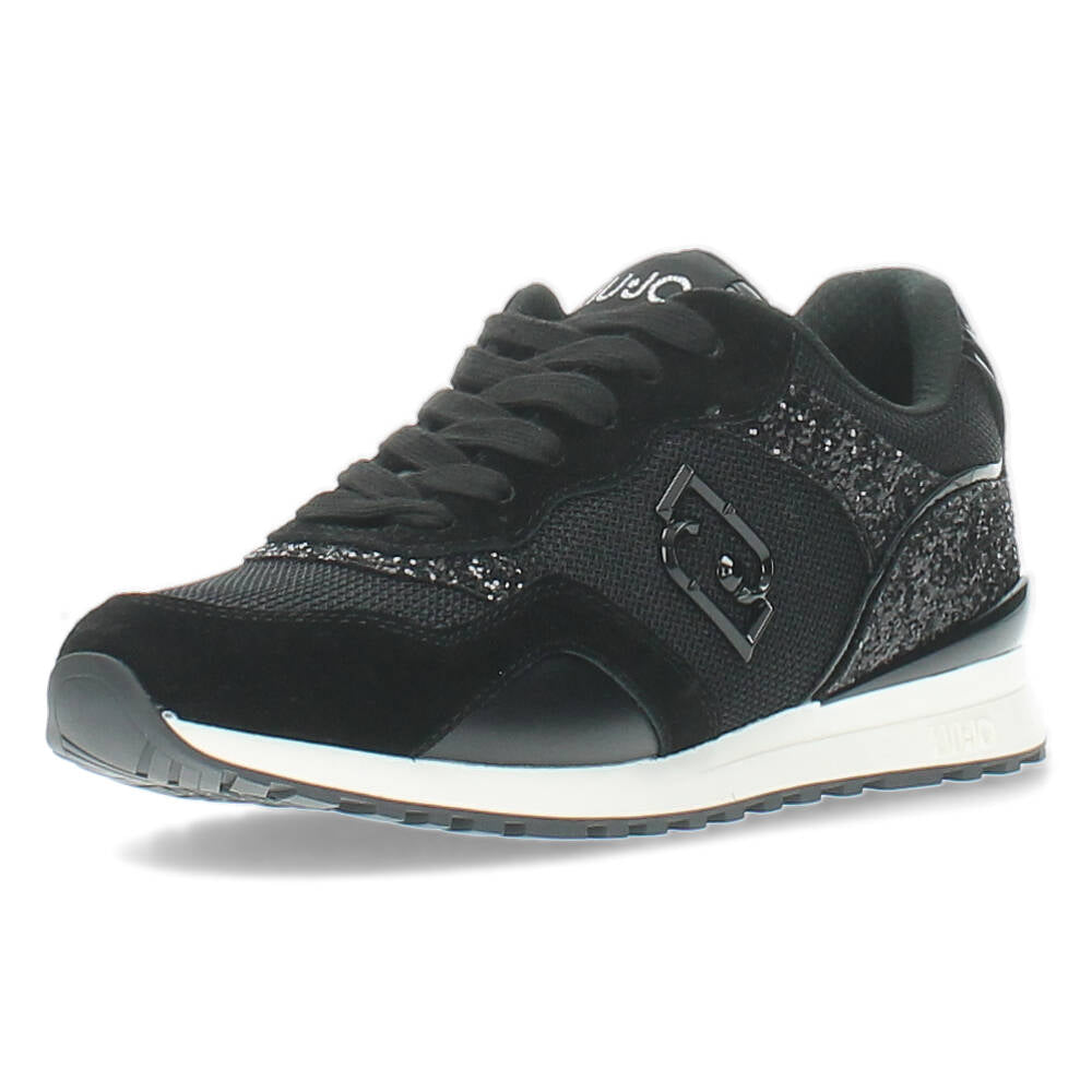 Zwarte sneakers