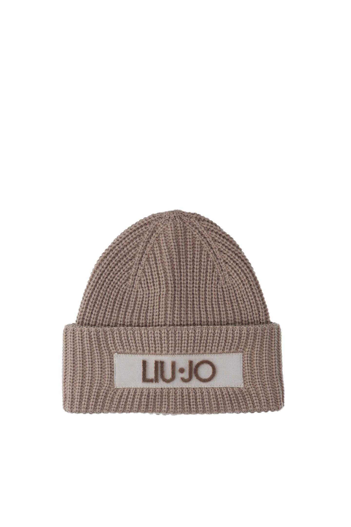 Taupe muts