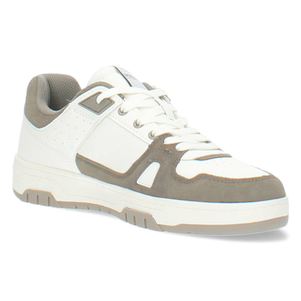 Witte sneakers