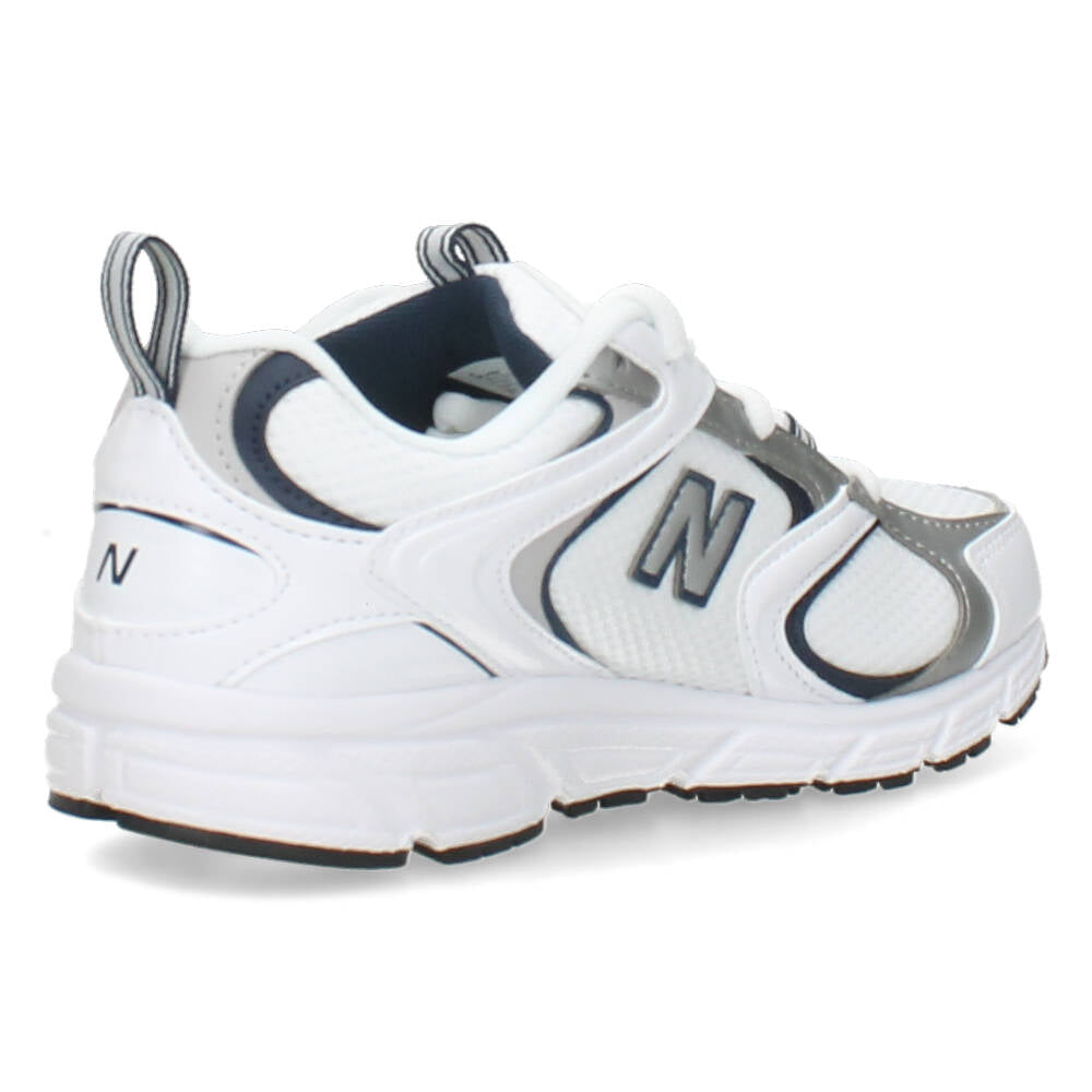Witte sneakers