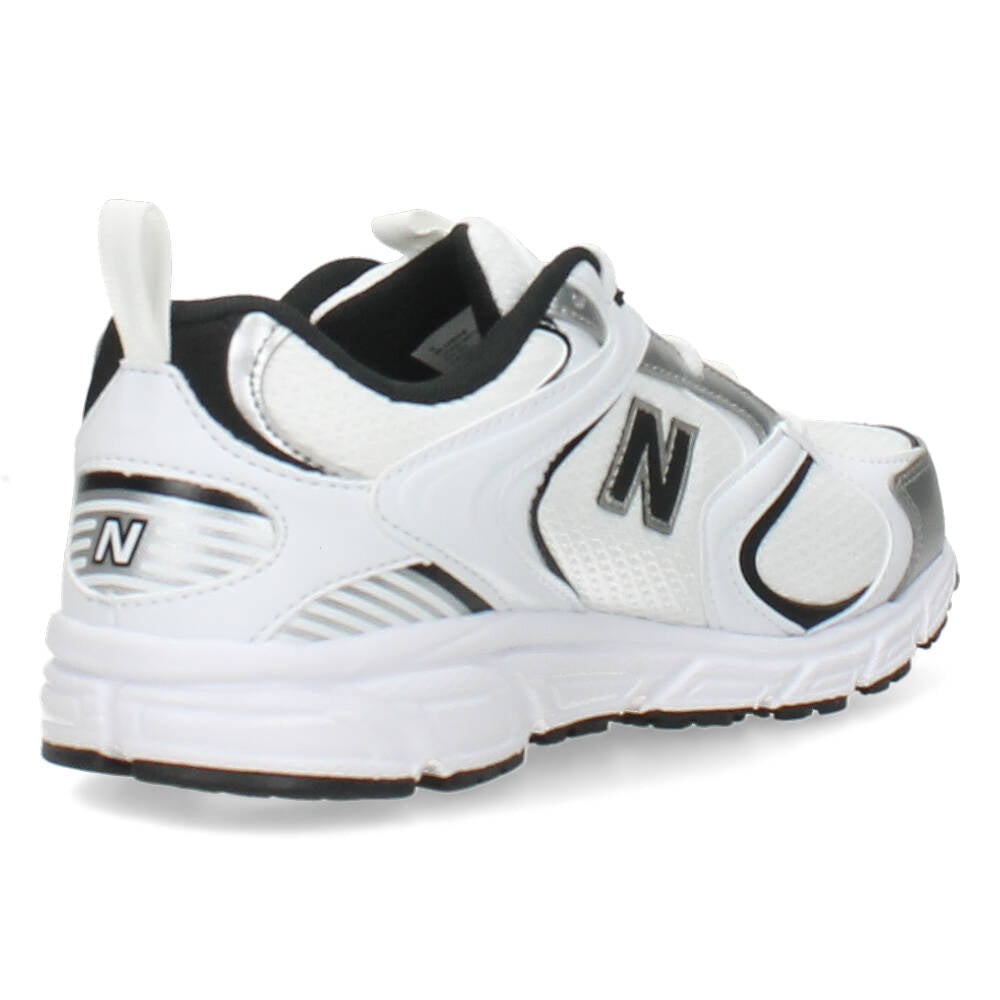 Witte sneakers