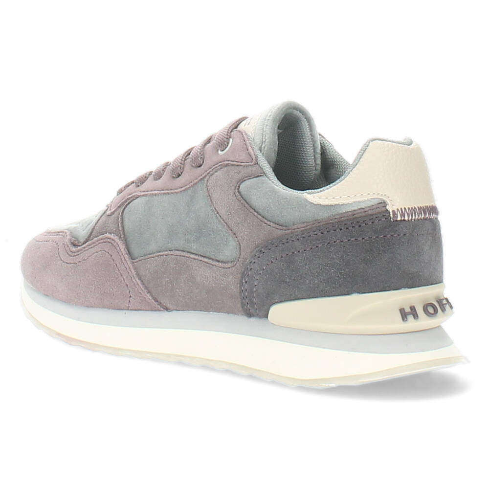 Aubergine sneakers