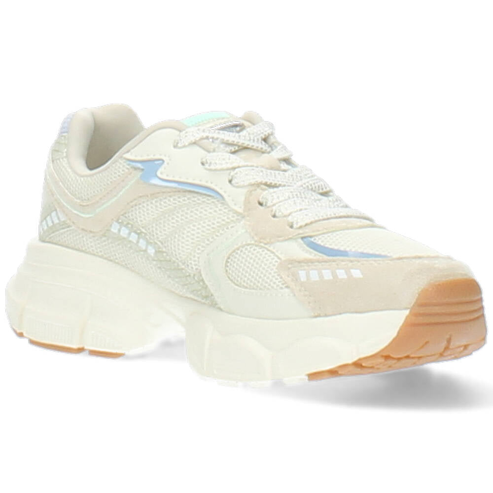 beige sneaker