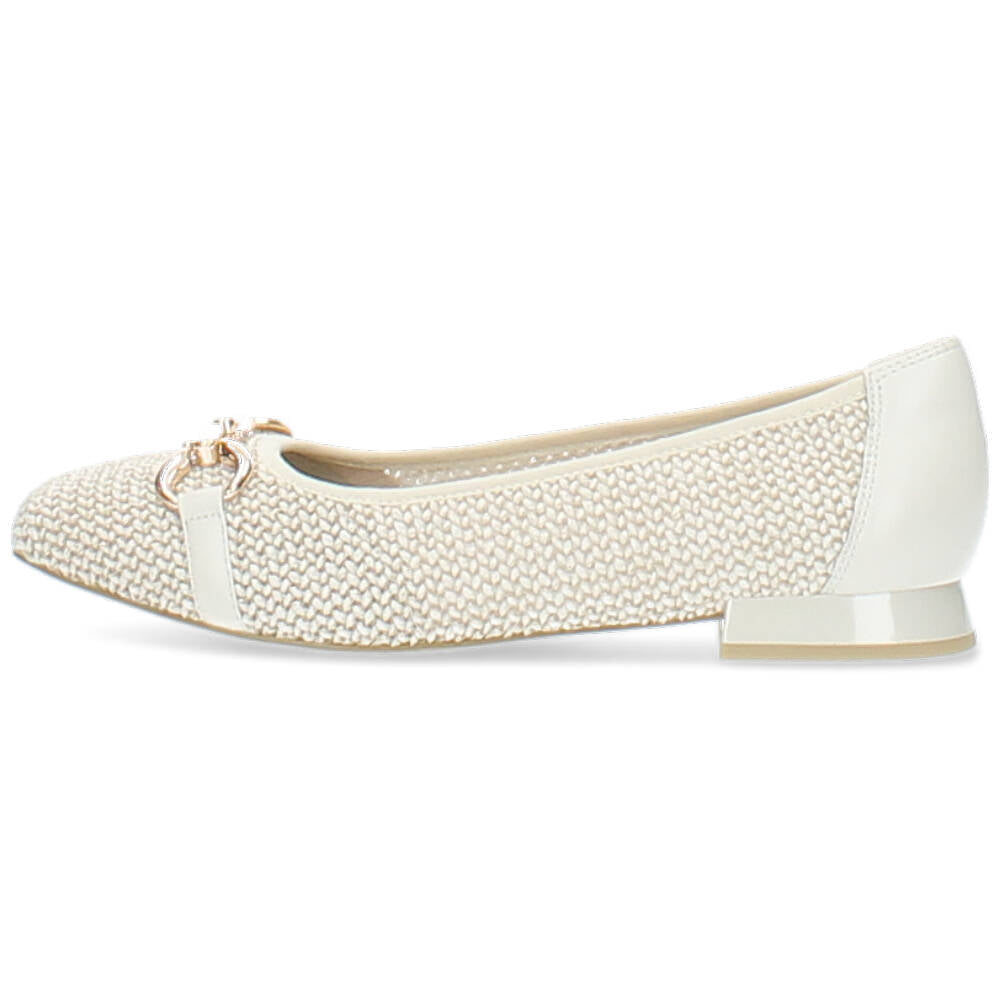 ecru ballerina