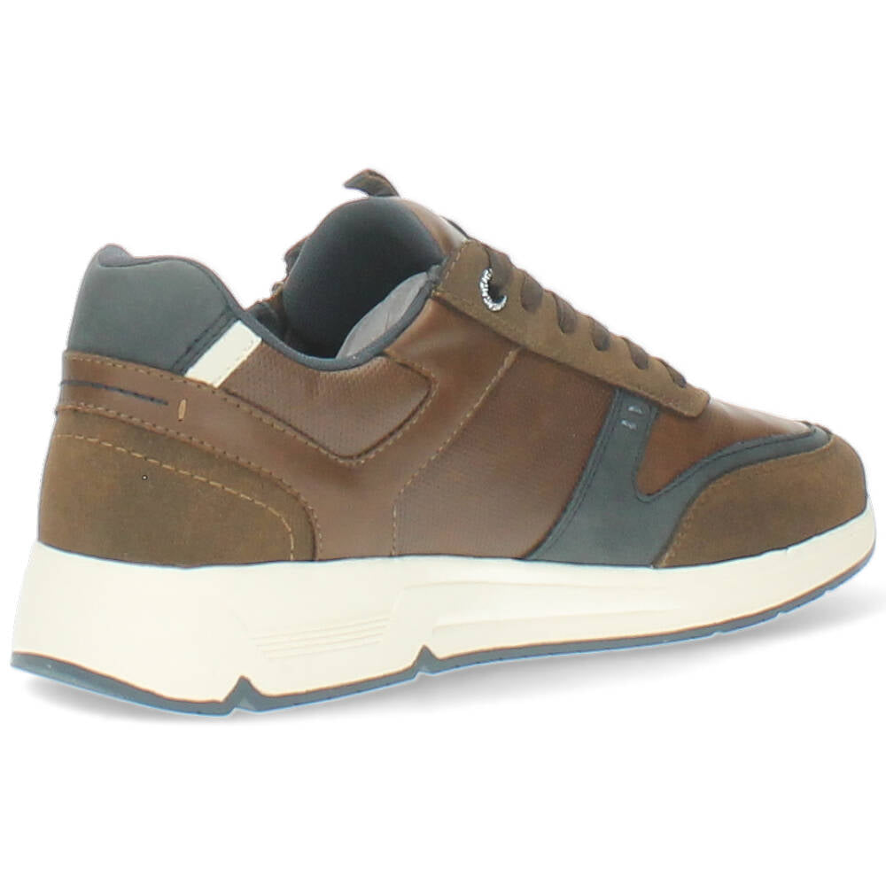 cognac sneaker
