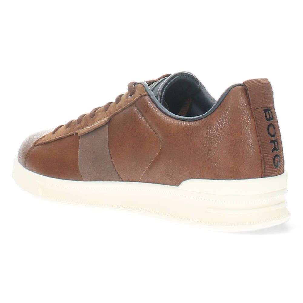 Cognac sneakers